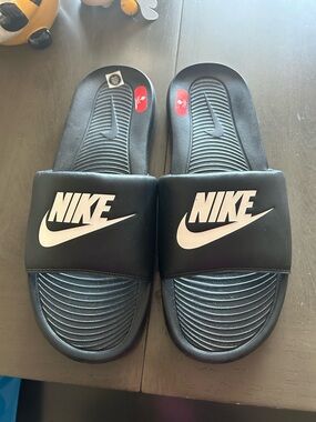 Nike victori one Black Slide Sandals with White Logo Accent
